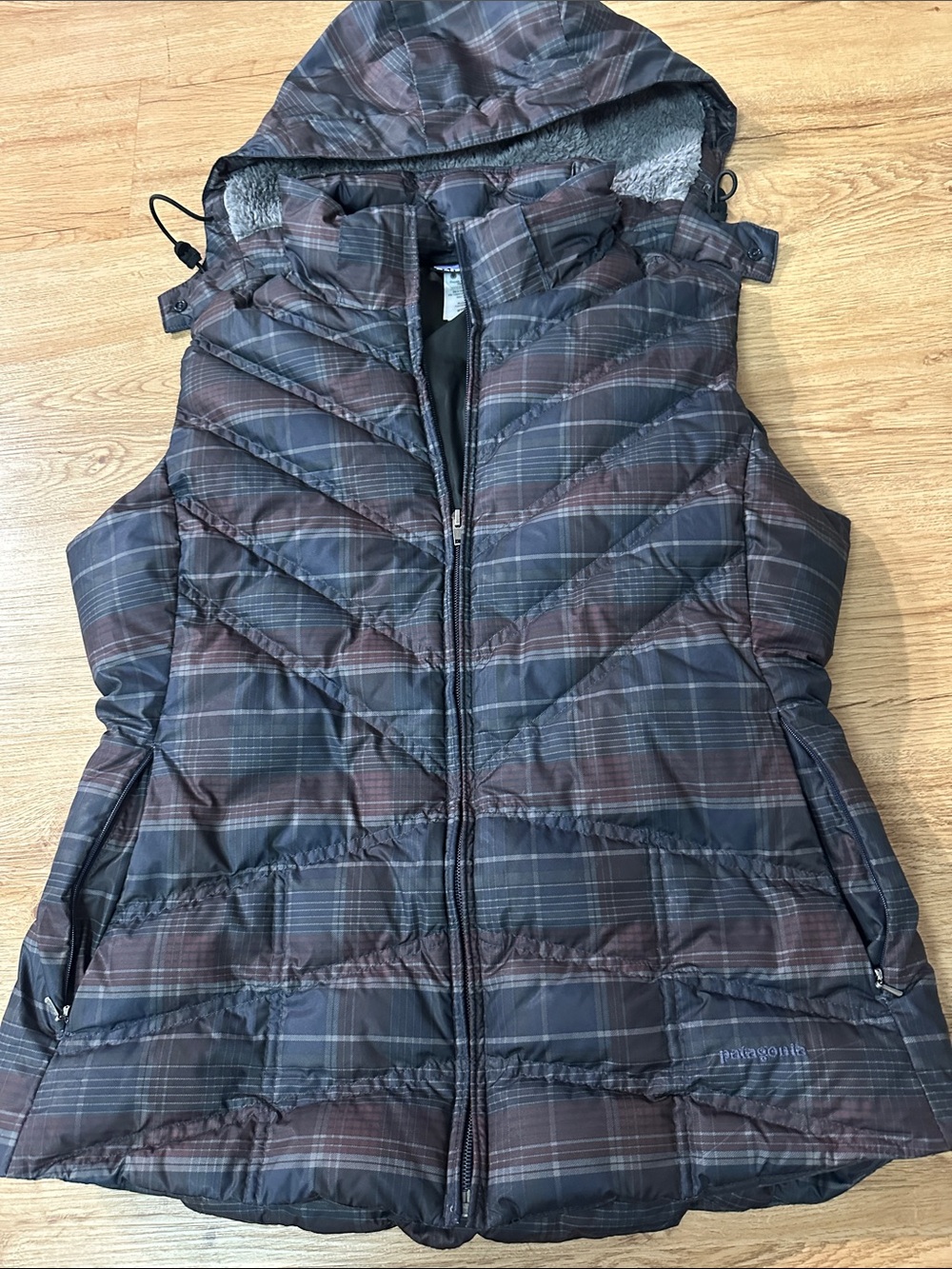 Patagonia goose down vest
